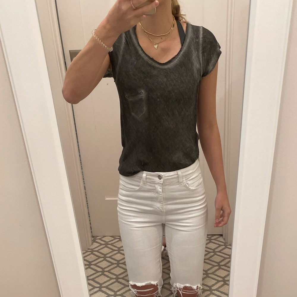 Grey top